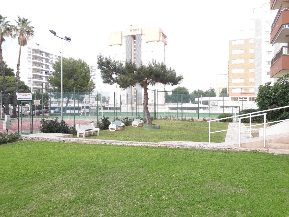 Valldigna 7 Playa De Gandia Solo Familias Exterior foto